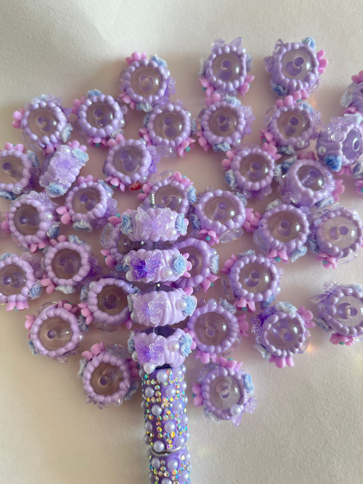 5pcs/pack purple butterfly and flower fancy beads for DIY chains and pens